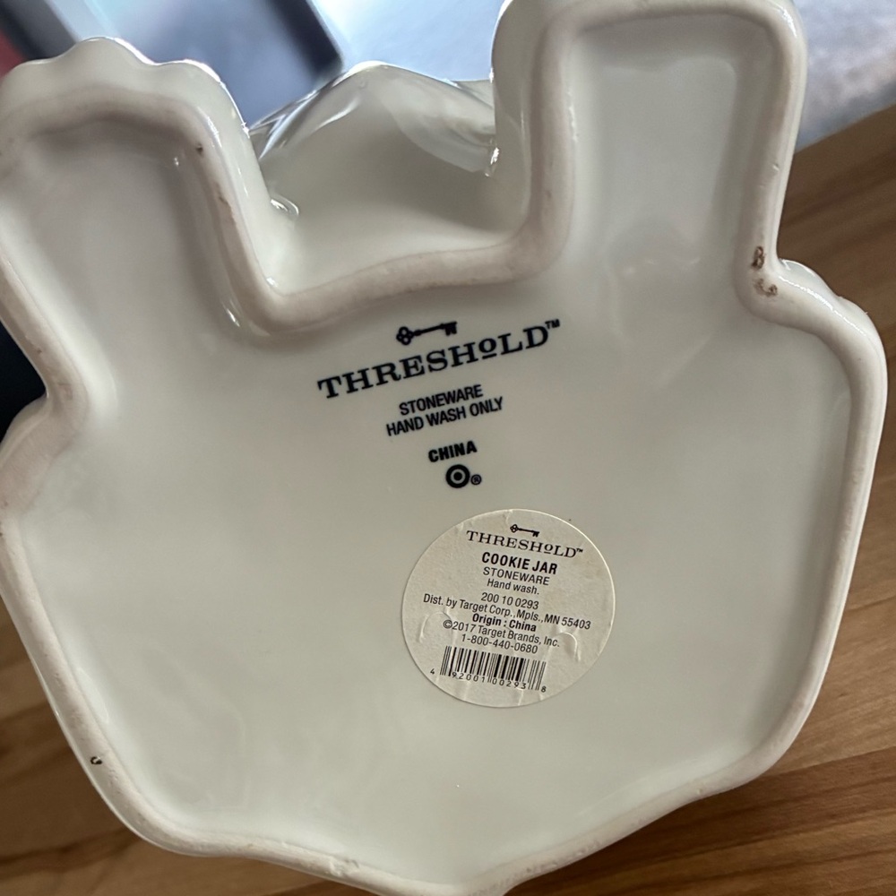 Threshold Stoneware White English Bulldog Cookie Jar Treat Jar with S&P Kitchen - Picture 7 of 8